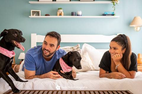 Ensaio fotografico de pet e familia na residencia - Two Clicks Fotografia'