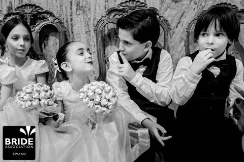 crianças no casamento'