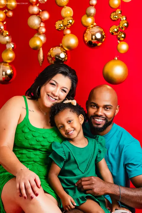 familia feliz no natal'