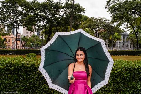 fotografia feminina guarda chuva'