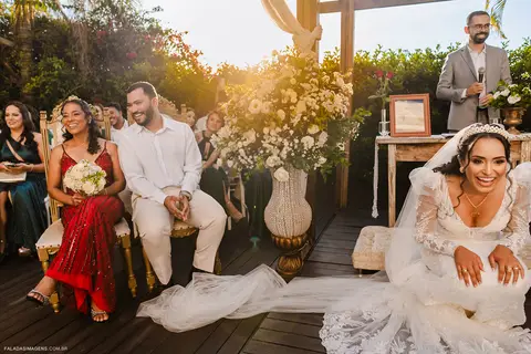 recebendo as alianças'