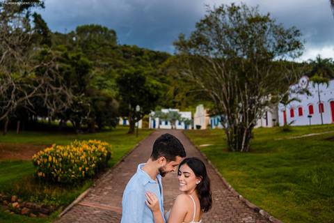 casal sorrindo'