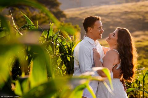 fotografia noivos natureza'