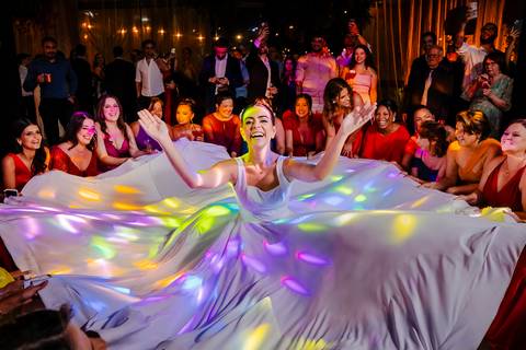 O vestido da noiva dog days are over'