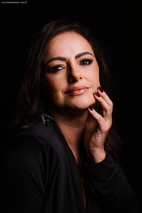 retrato rosto feminino'