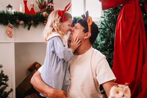 Pai e filha no natal'