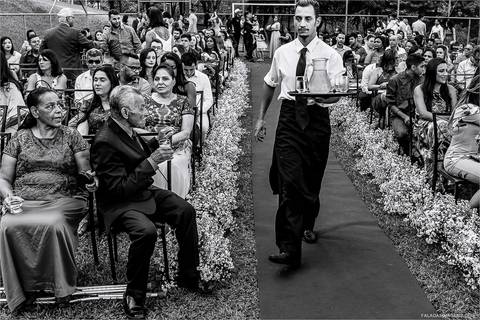 cerimonia de dia em Minas Gerais, no campo. '