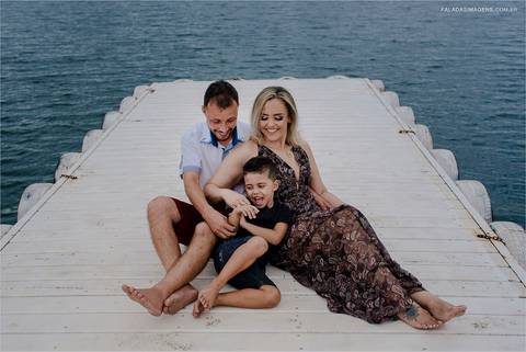 fotografia de família em ensaio pré casamento'