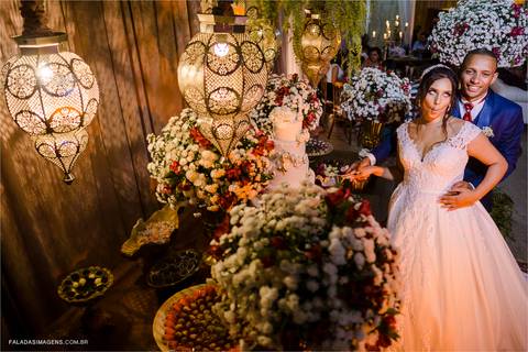 fotografia na mesa do bolo, decoração de casamento, mesa de bolo, foto clássica '