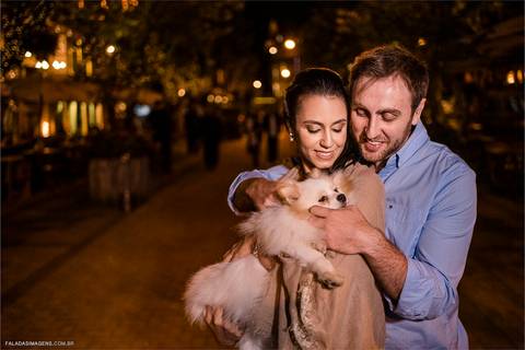 Pre wedding, dog, cachorrinha linda no pré casamento na cidade de Campos do Jordão'
