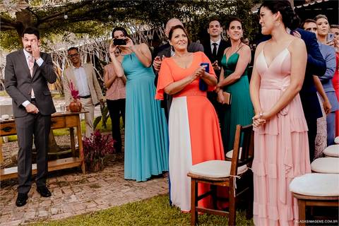 emoção da entrada da noiva'