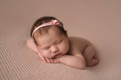 newborn shoot'