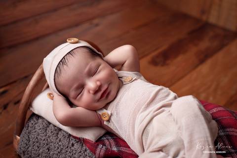 NEWBORN BENJAMIN MORALEZ'