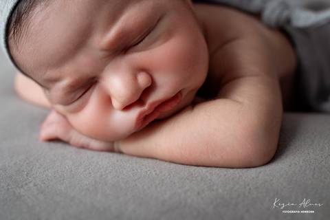 NEWBORN BENJAMIN MORALEZ'