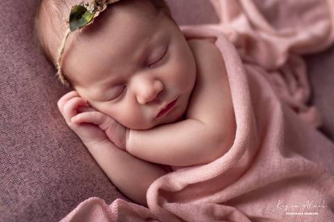 NEWBORN HELENA BUQUE'