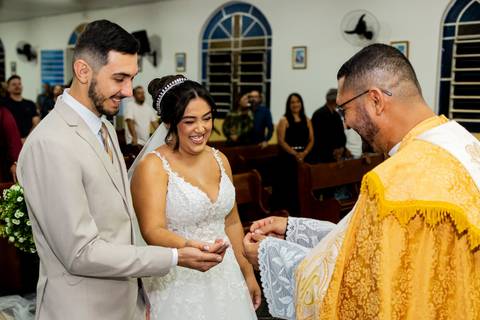 Fotografia de casamento em Ribeirão Preto: Dany e Felipe viveram um dia único e inesquecível. Emoção, verdade e momentos reais registrados com olhar sensível e profissional.'