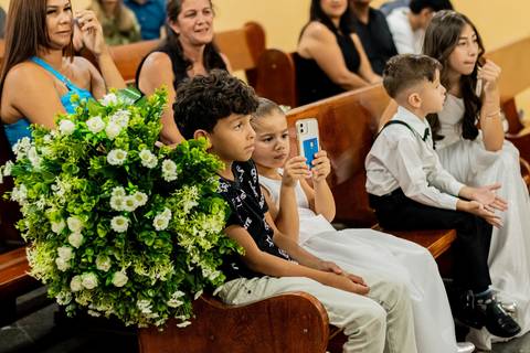 Fotografia de casamento em Ribeirão Preto: Dany e Felipe viveram um dia único e inesquecível. Emoção, verdade e momentos reais registrados com olhar sensível e profissional.'