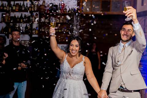 Fotografia de casamento em Ribeirão Preto: Dany e Felipe viveram um dia único e inesquecível. Emoção, verdade e momentos reais registrados com olhar sensível e profissional.'