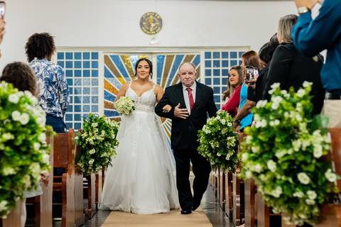 Fotografia de casamento em Ribeirão Preto: Dany e Felipe viveram um dia único e inesquecível. Emoção, verdade e momentos reais registrados com olhar sensível e profissional.'