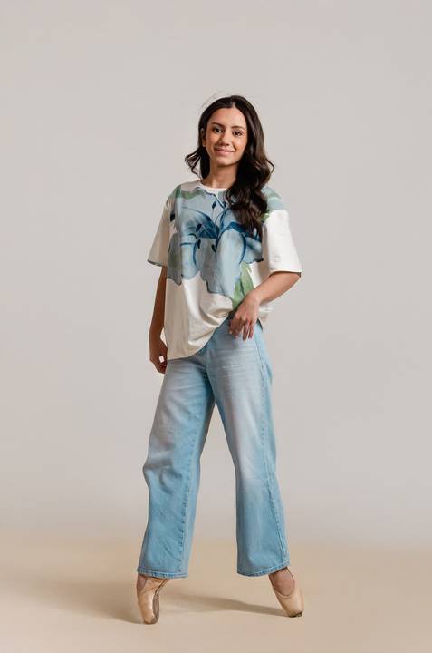 Fotógrafo de debutantes em Ribeirão Preto: ensaio de 15 anos em estúdio.'