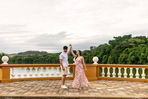 fotografo de casamento em ribeirão preto - fotografia de casamentos em ribeirão preto - ensaio pre wedding em ribeirão preto - campo da usp em ribeirão preto'