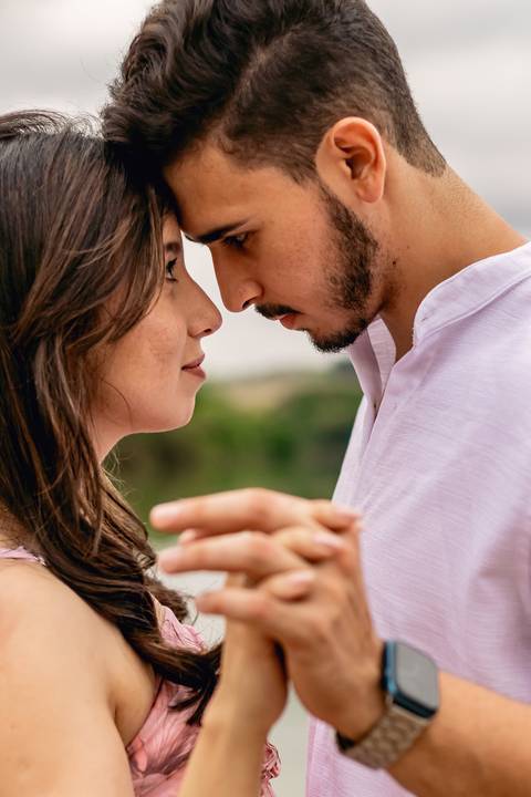 fotografo de casamento em ribeirão preto - fotografia de casamentos em ribeirão preto - ensaio pre wedding em ribeirão preto - campo da usp em ribeirão preto'