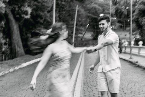 fotografo de casamento em ribeirão preto - fotografia de casamentos em ribeirão preto - ensaio pre wedding em ribeirão preto - campo da usp em ribeirão preto'