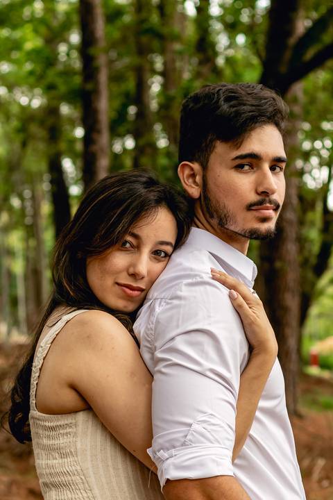 fotografo de casamento em ribeirão preto - fotografia de casamentos em ribeirão preto - ensaio pre wedding em ribeirão preto - campo da usp em ribeirão preto'
