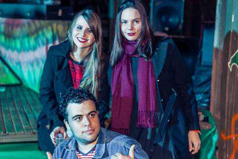 foto de pessoas que estão no show do Casarão do Rock em Santa Helena - PR'