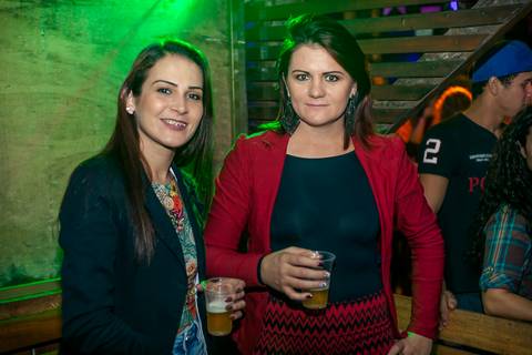 Foto de garotas, mulheres meninas  em evento do arraiá do conveniência 53 em Santa HElena - PR'