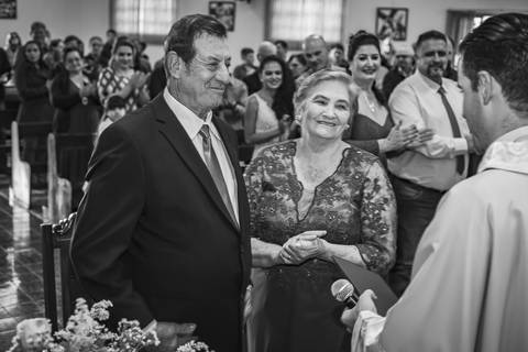 Fotografia de Alaídes e Armínio Draghetti em celebração de suas bodas de ouro (50 anos de casamento)'