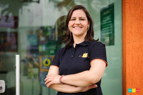 Fotografia de corretora para sites, blogs e midias sociais. Luciana.'