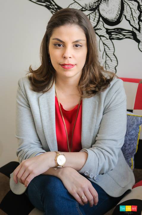 Foto perfil profissional para redes sociais, blogs e sites. Suzana Dias.'