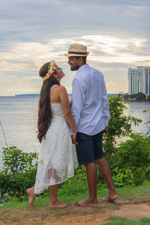 casal na praia'