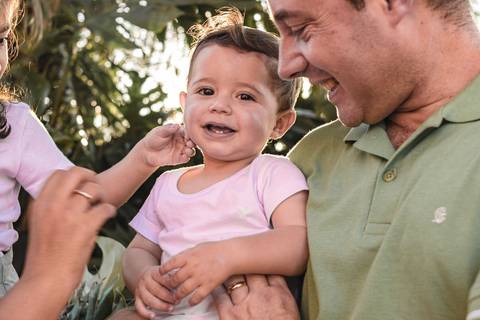 bebê menino sorrindo'