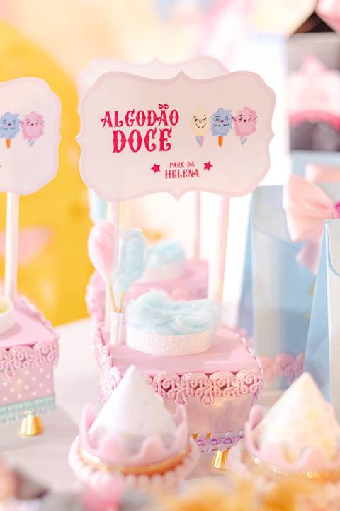 Decoração de Festa de aniversário Infantil de um ano da Helena, filha da @blogbytali com tema de Circo '