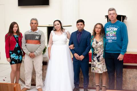 Casamento de Marciele e André realizado na Igreja Universal em Charqueadas/RS'