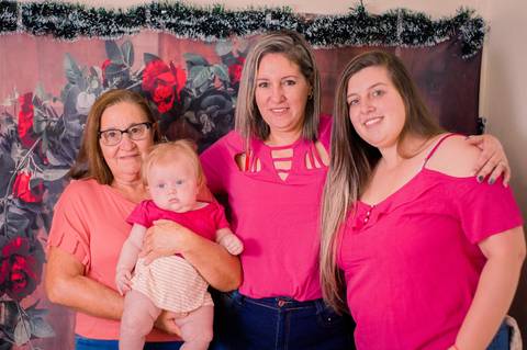 Ensaio Fotográfico de Dia das Mães em Arroio dos Ratos/RS - Yasmin Lombardi e Família'