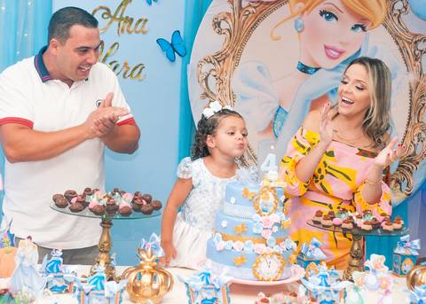 Ana Clara - 4 Aninhos
Fotografia Aniversário Infantil
Tassoni Festas e Eventos
Arroio dos Ratos/RS'