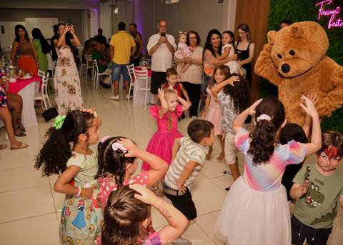 Cecília - 4 Aninhos
Fotografia Aniversário Infantil
Tassoni Festas e Eventos
Arroio dos Ratos/RS'