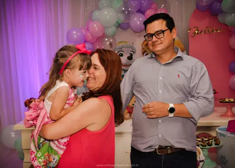 Jullia Lutz - 4 Aninhos
Fotografia Aniversário Infantil
Tassoni Festas e Eventos
Arroio dos Ratos/RS'