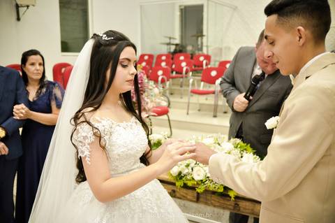 Casamento de Quézia & Fábio
Assembleia de Deus
Arroio dos Ratos/RS'