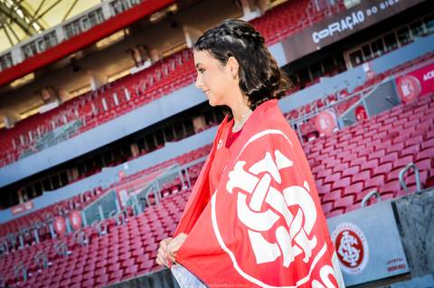 Ensaio Fotográfico de 15 Anos no Sport Club Internacional'