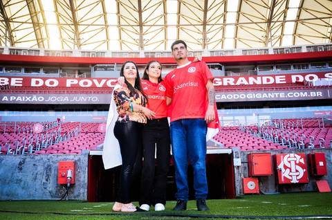 Ensaio Fotográfico de 15 Anos no Sport Club Internacional'