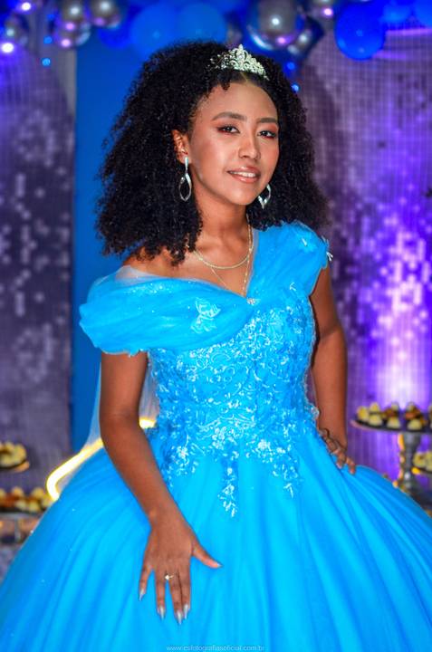 Festa de Aniversário 15 Anos na Tassoni Festas e Eventos em Arroio dos Ratos/RS - Mariane Dorneles'