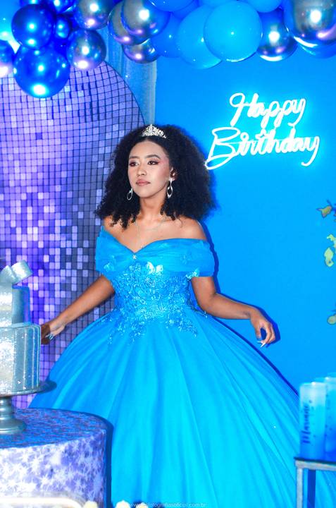 Festa de Aniversário 15 Anos na Tassoni Festas e Eventos em Arroio dos Ratos/RS - Mariane Dorneles'