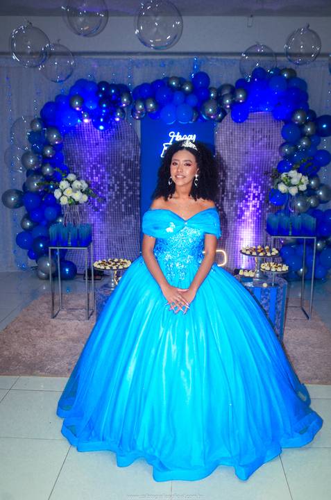 Festa de Aniversário 15 Anos na Tassoni Festas e Eventos em Arroio dos Ratos/RS - Mariane Dorneles'