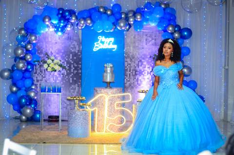 Festa de Aniversário 15 Anos na Tassoni Festas e Eventos em Arroio dos Ratos/RS - Mariane Dorneles'