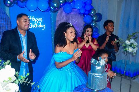 Festa de Aniversário 15 Anos na Tassoni Festas e Eventos em Arroio dos Ratos/RS - Mariane Dorneles'