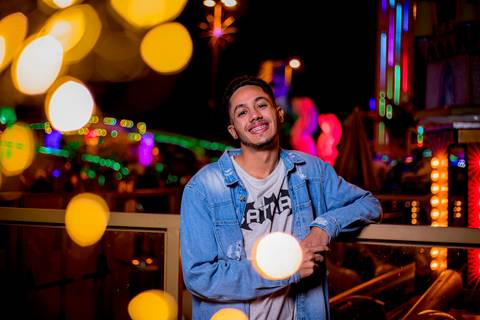 fotografo marco aurelio
sp
saopaulo
ensaio fotografico
ensaio noturno ensaio masculino aniversario adulto jovem teen
portrait parque de diversões luzes
aniversario parque trex melhor fotografo cores tumblr'